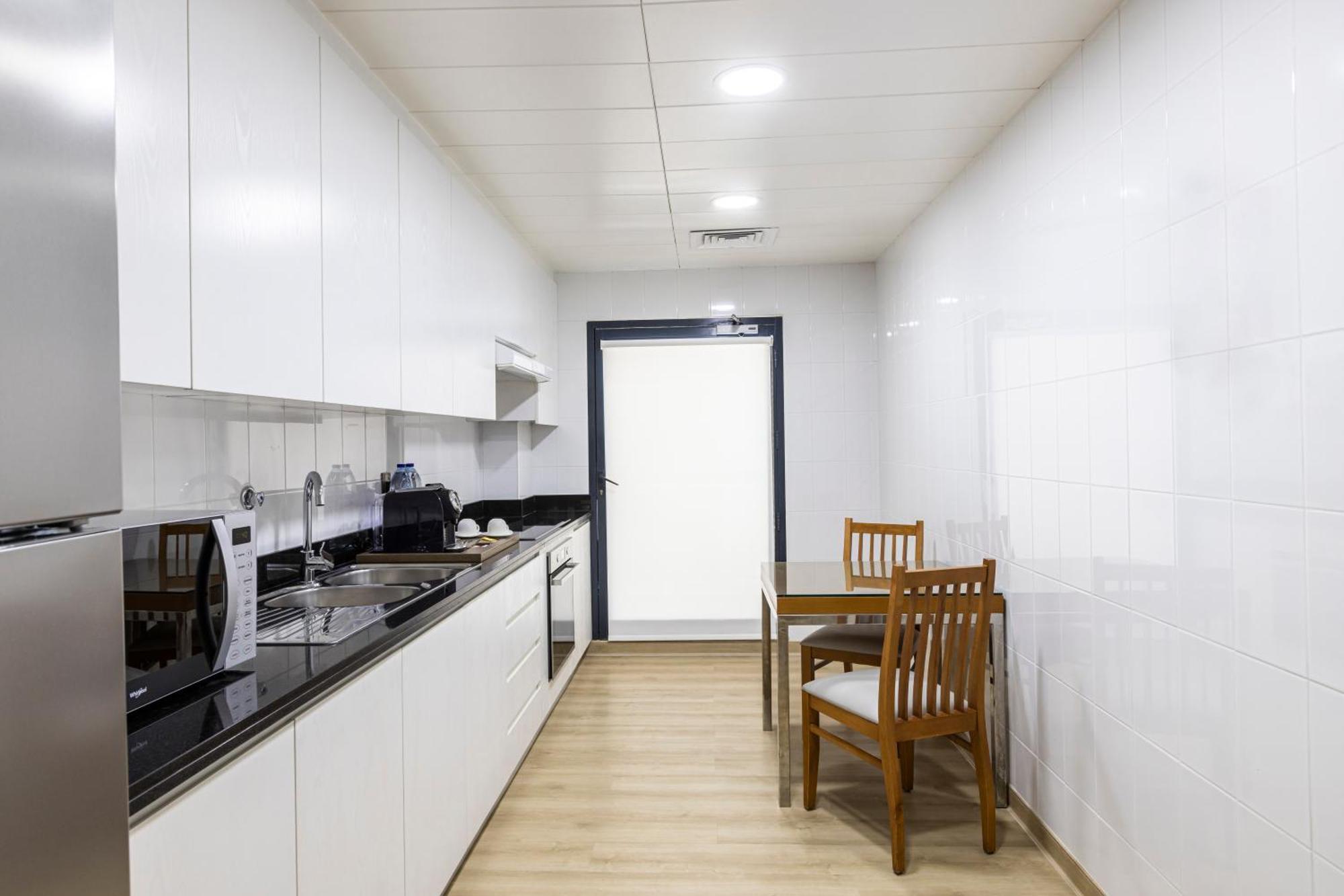 Golden Sands Suites Dubái Habitación foto